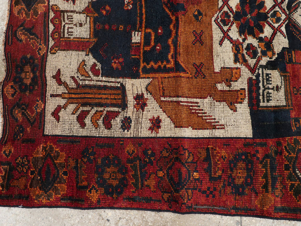 Vintage Persian Bakhtiari Rug, No.31753 - Gss