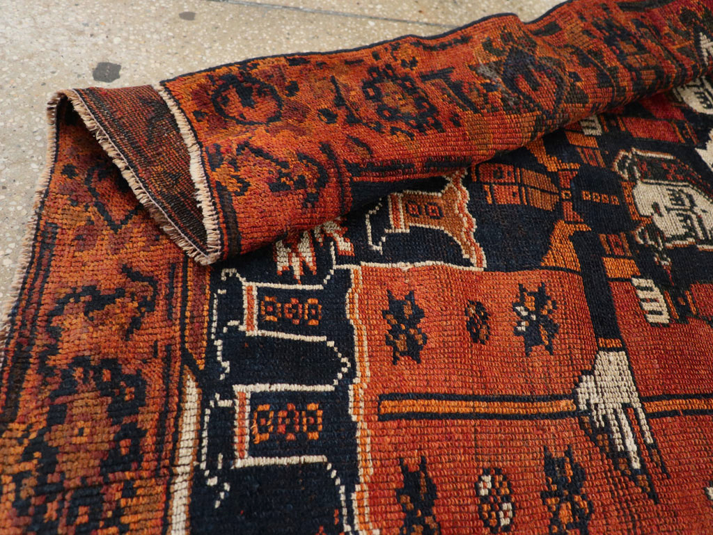 Vintage Persian Bakhtiari Rug, No.31753 - Gss