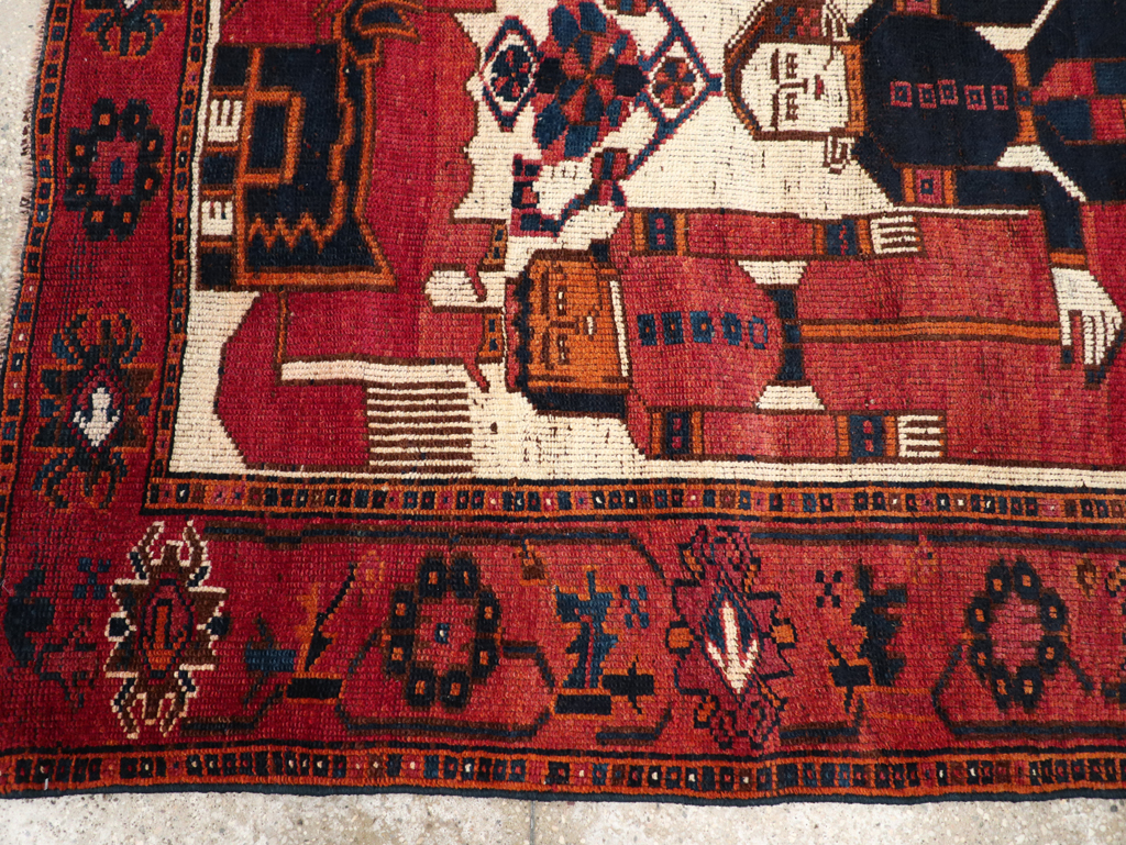 Vintage Persian Bakhtiari Pictorial Rug, No.31754 - Gss