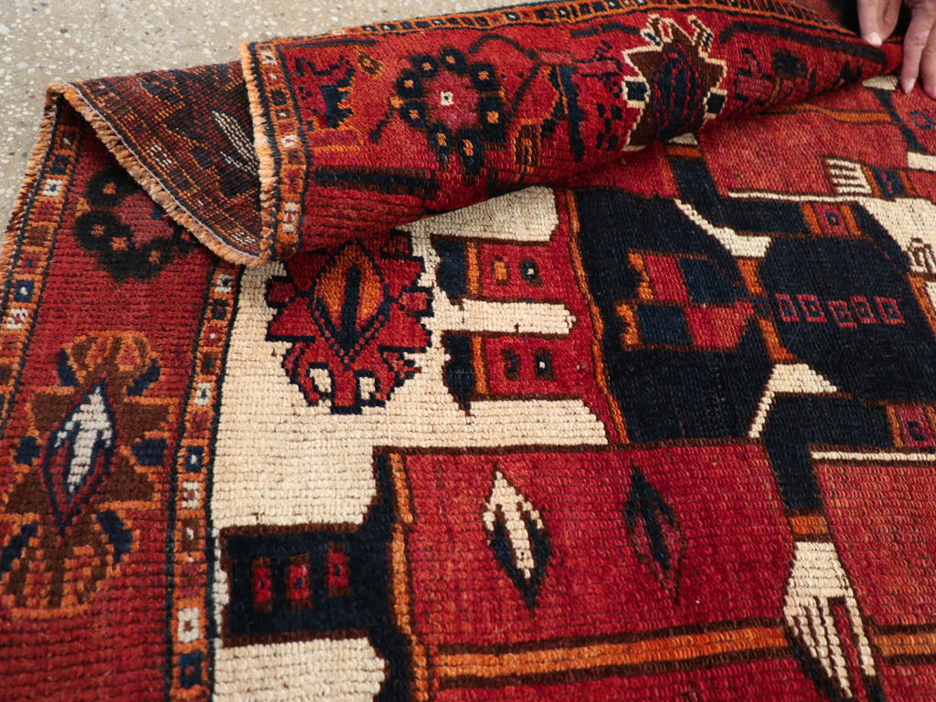 Vintage Persian Bakhtiari Pictorial Rug, No.31754 - Gss
