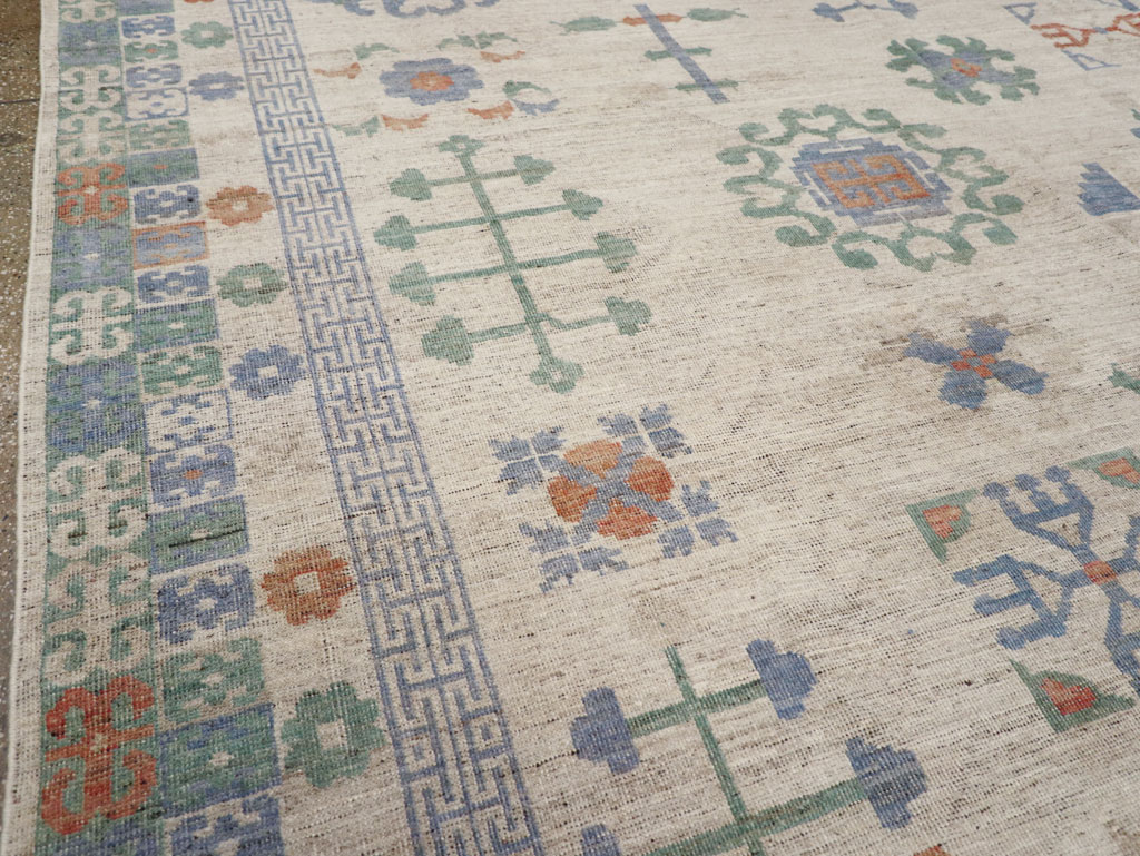 Modern East Turkestan Khotan Room Size Carpet, No.31761 - Gss
