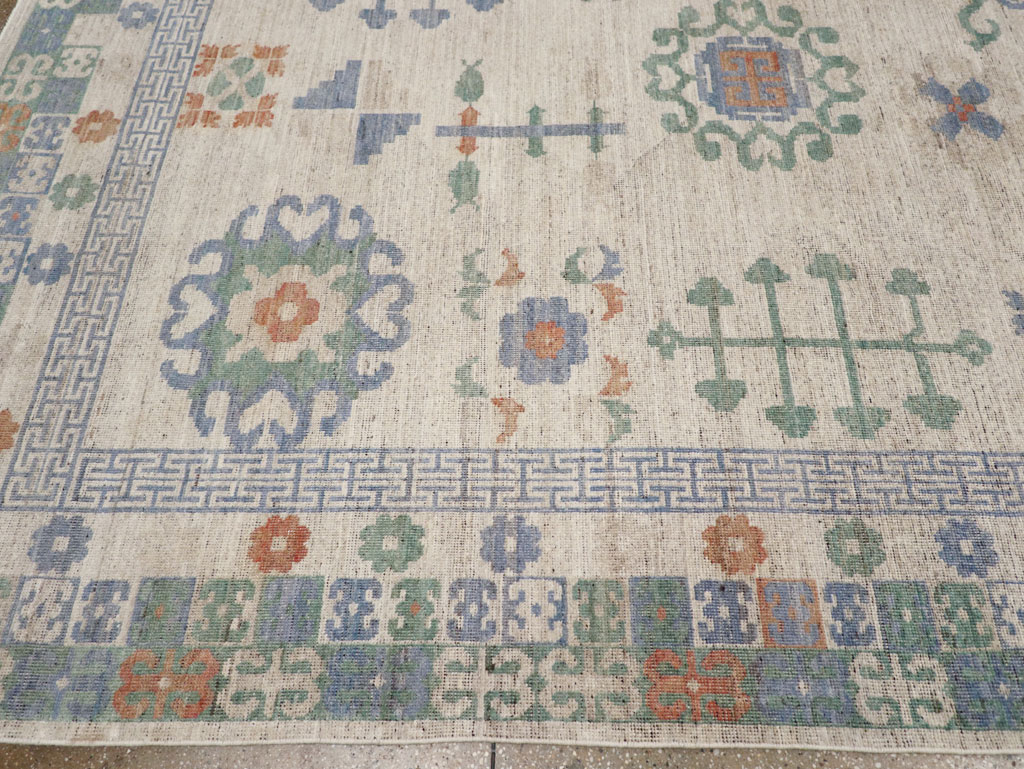 Modern East Turkestan Khotan Room Size Carpet, No.31761 - Gss