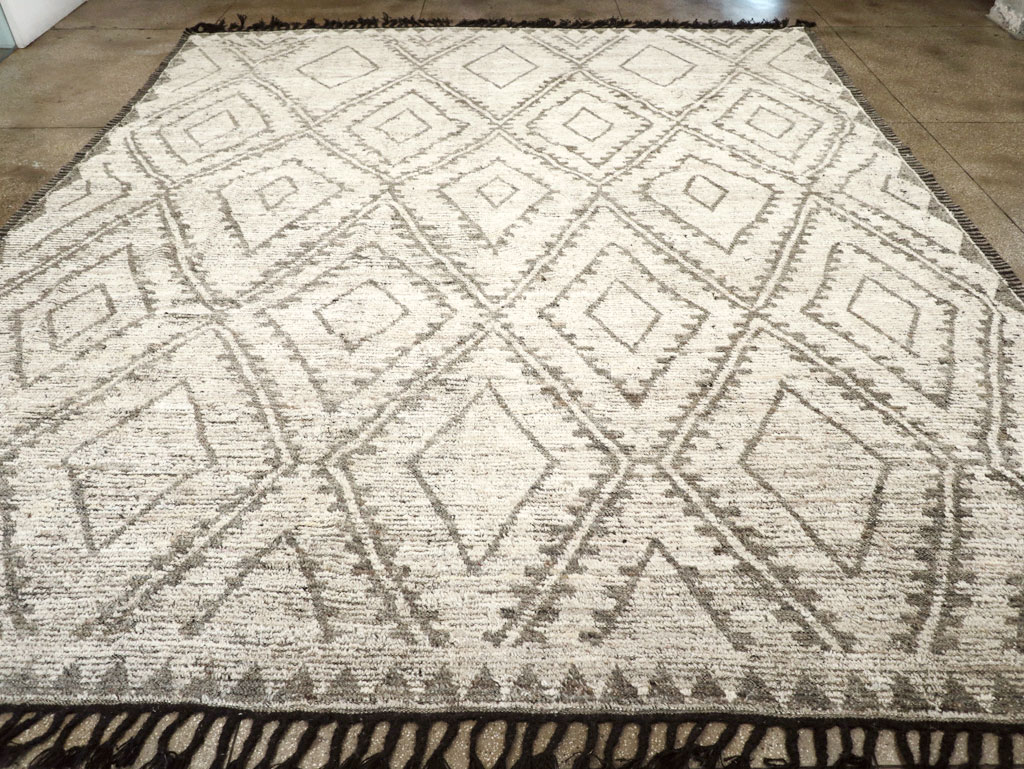 Contemporary Moroccan Inspired Turkish Large Room Size Carpet, No.31786 - Gss