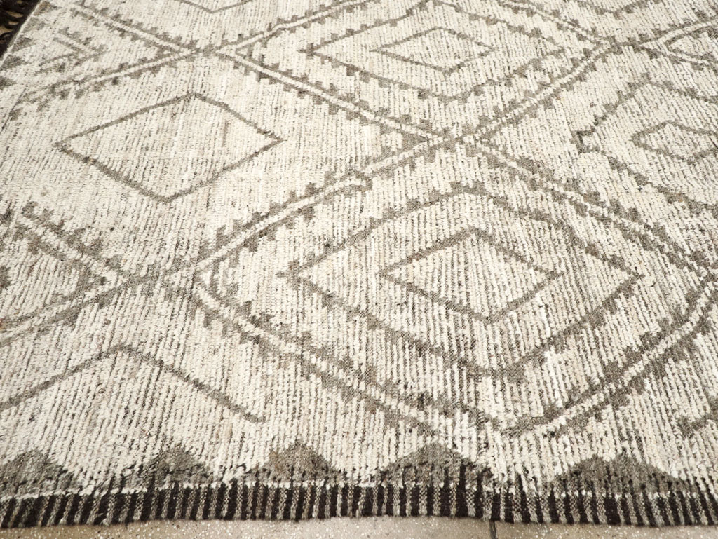 Contemporary Moroccan Inspired Turkish Large Room Size Carpet, No.31786 - Gss