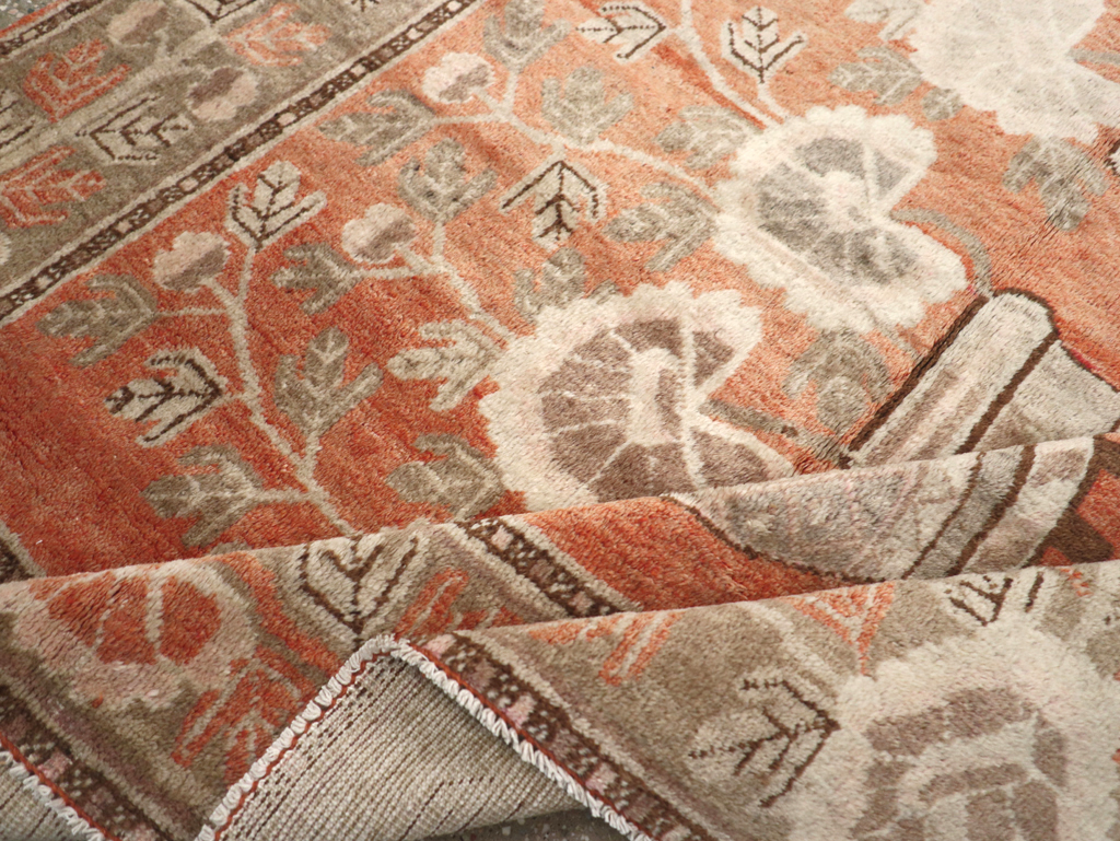 Antique East Turkestan Pictorial Vase Khotan Accent Rug, No.31791 - Gss