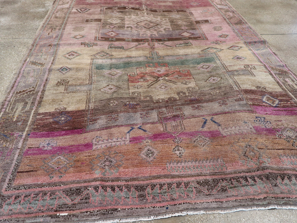 Vintage Turkish Anatolian Tribal Gallery Carpet, No.31830 - Gss