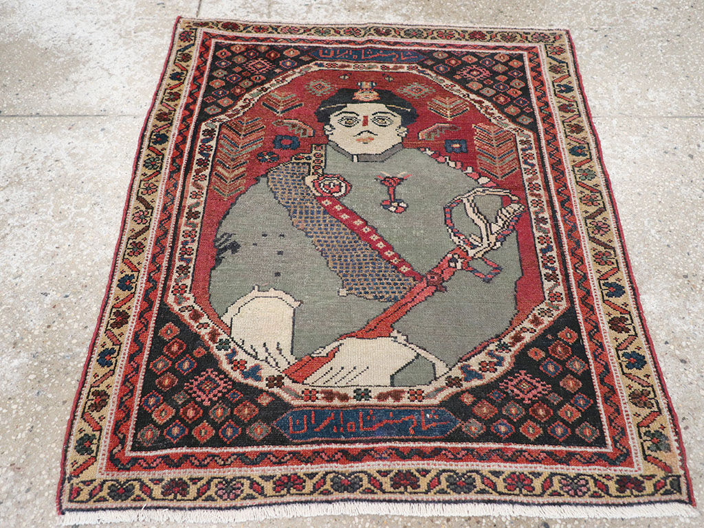 Antique Persian Pictorial Malayer Rug, No.31833 - Gss