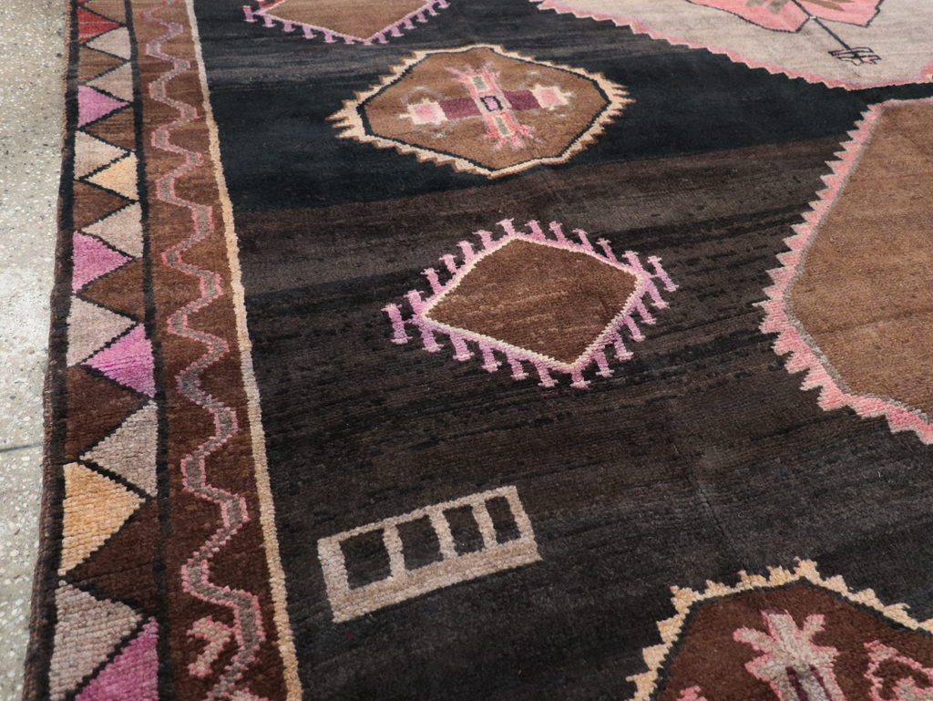 Vintage Turkish Anatolian Room Size Carpet, No.31854 - Gss