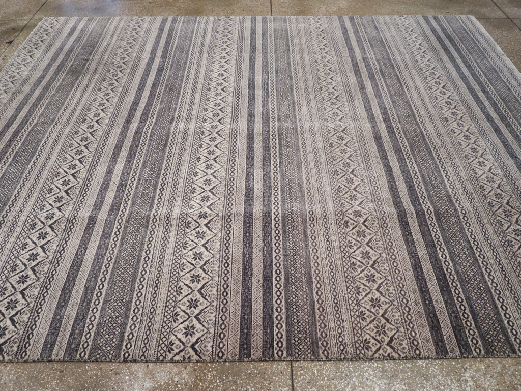 Contemporary Turkish Small Room Size Carpet, No.31876 - Gss