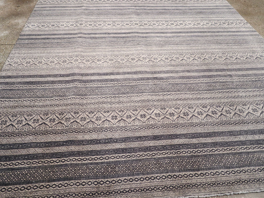 Contemporary Turkish Small Room Size Carpet, No.31876 - Gss