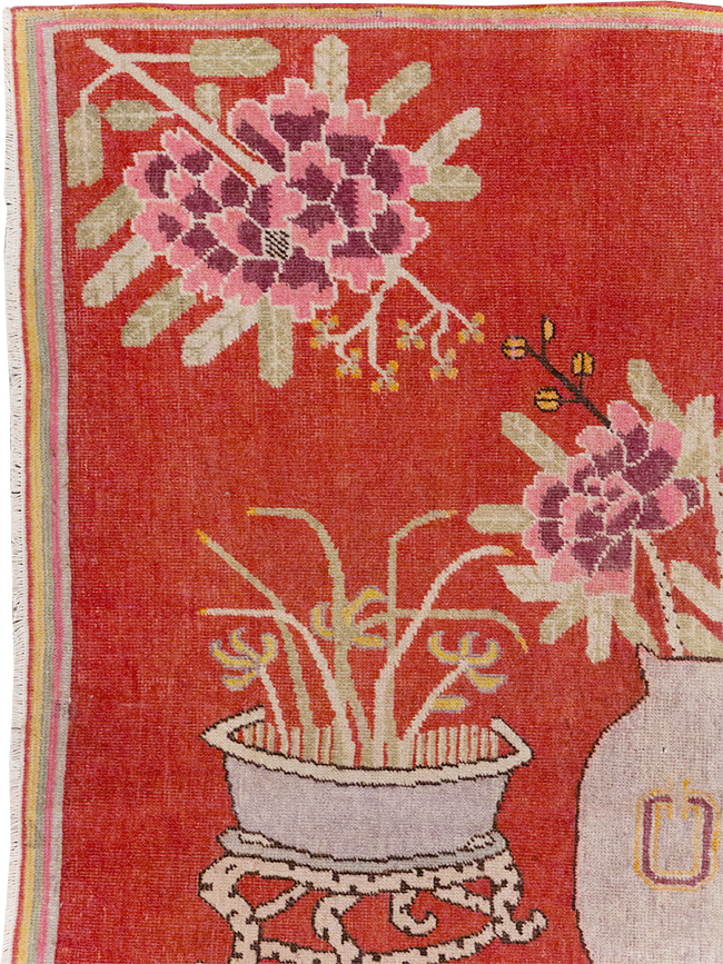 Antique East Turkestan Pictorial Vase Khotan Rug, No.31879 - Gss