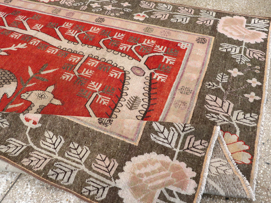 Vintage East Turkestan Khotan Pictorial Accent Carpet, No.31880 - Gss