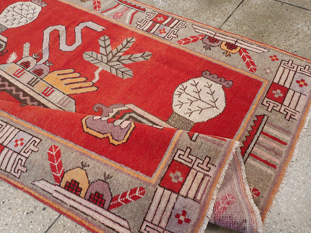 Antique East Turkestan Khotan Pictorial Accent Rug, No.31883 - Gss