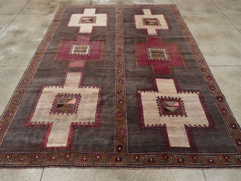 Tribal Vintage Turkish Anatolian Room Size Carpet, No.31897 - Gss
