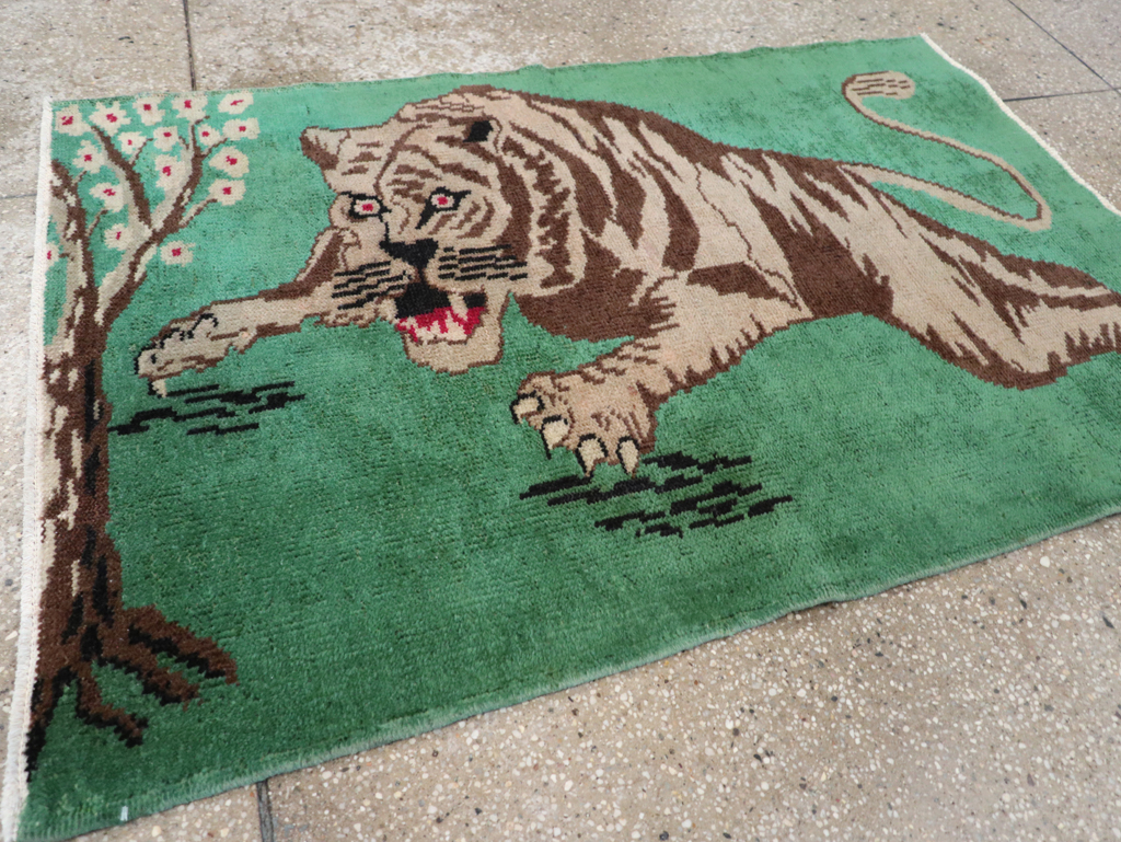 Vintage Turkish Anatolian Pictorial Rug, No.31898 - Gss