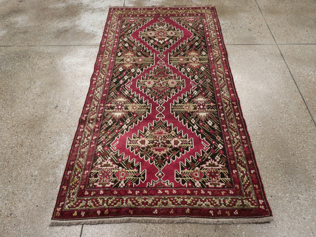 Antique Caucasian Karabagh Accent Rug, No.31923 - Gss