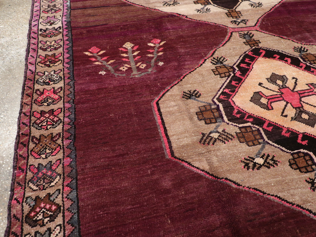 Vintage Turkish Anatolian Gallery Carpet, No.31927 - Gss