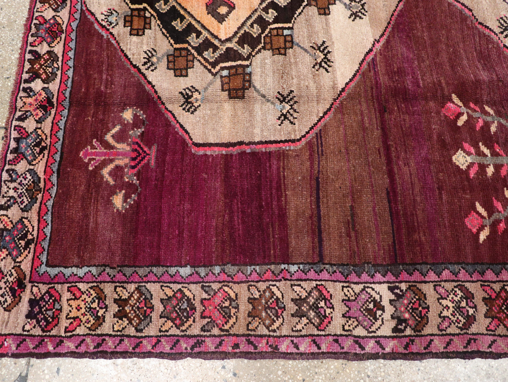 Vintage Turkish Anatolian Gallery Carpet, No.31927 - Gss