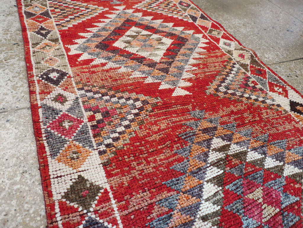 Vintage Turkish Tribal Runner, No.31934 - Gss