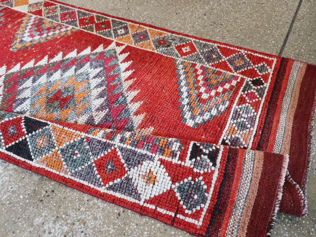 Vintage Turkish Tribal Runner, No.31934 - Gss