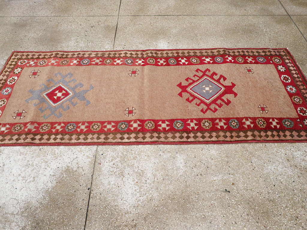 Antique Persian Camel Hair Serab Runner, No.31940 - Gss
