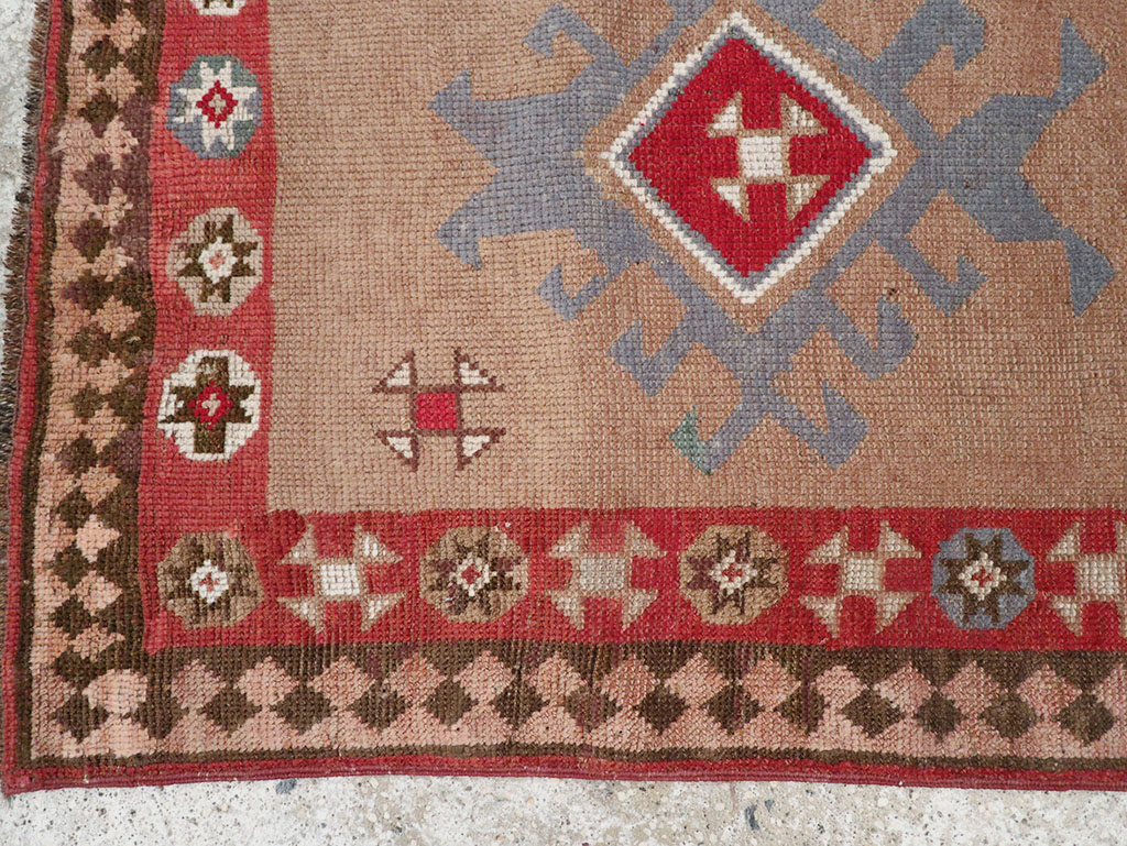 Antique Persian Camel Hair Serab Runner, No.31940 - Gss