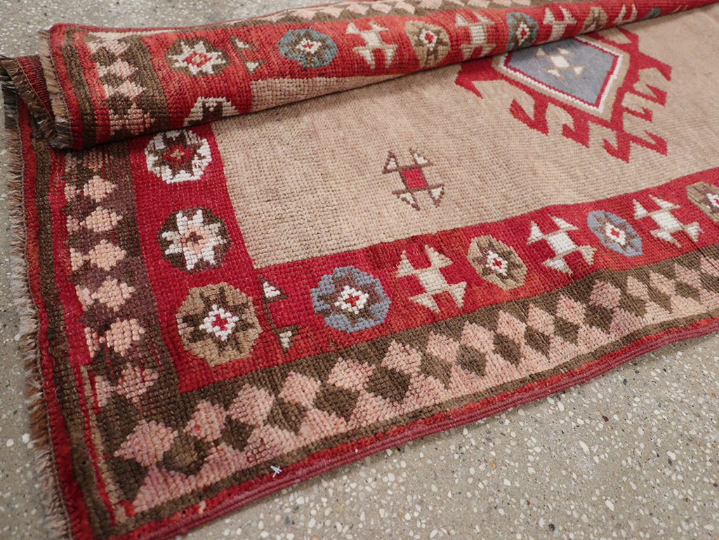 Antique Persian Camel Hair Serab Runner, No.31940 - Gss