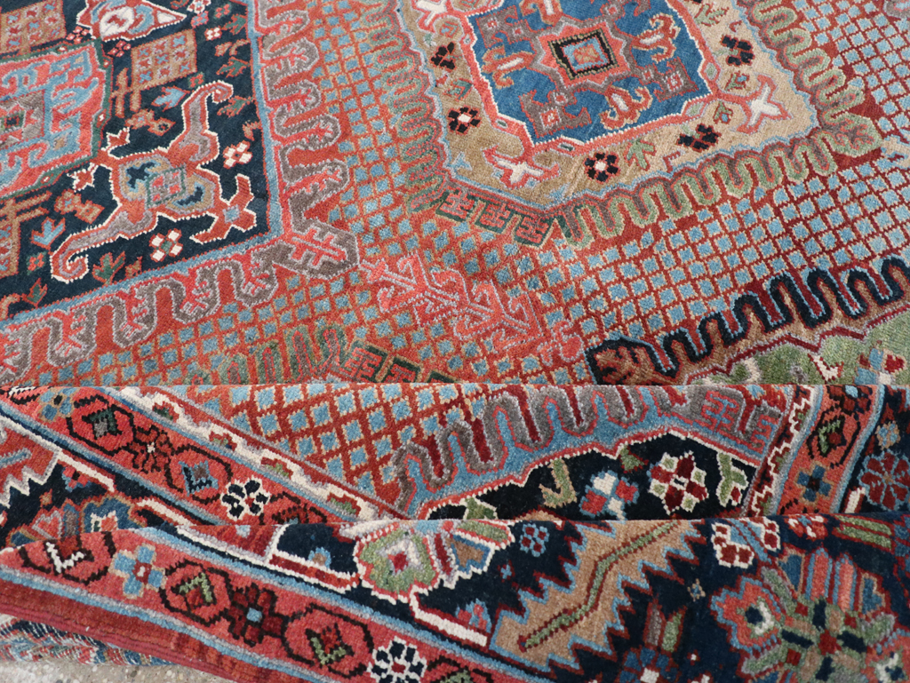 Antique Persian Heriz Carpet, No.31944 - Gss