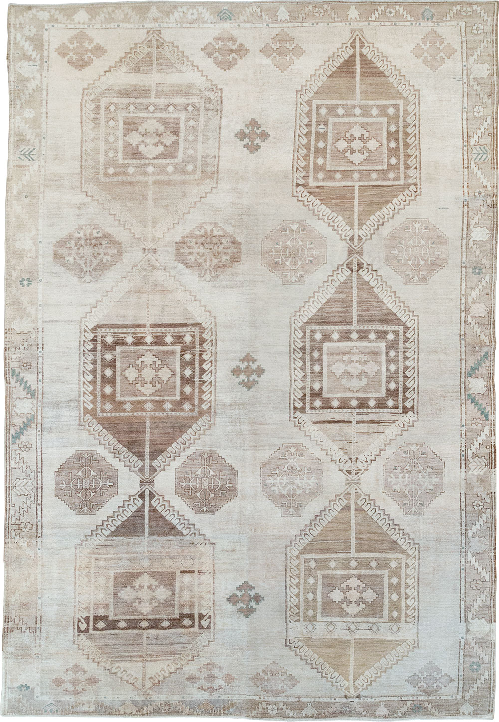 Vintage Turkish Anatolian Room Size Carpet, No.31952 - Gss