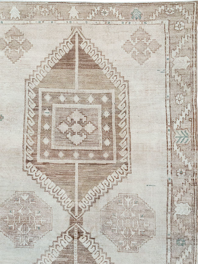 Vintage Turkish Anatolian Room Size Carpet, No.31952 - Gss