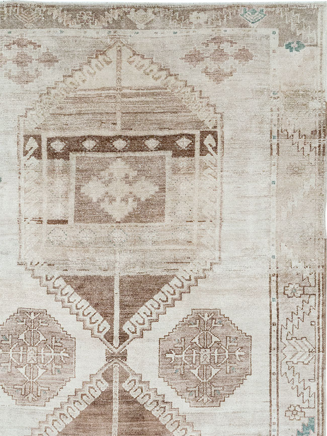 Vintage Turkish Anatolian Room Size Carpet, No.31952 - Gss