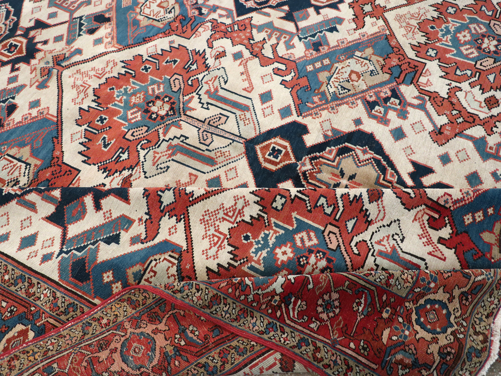 Antique Persian Heriz Carpet, No.31965 - Gss