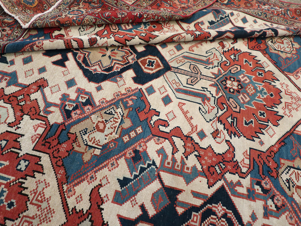 Antique Persian Heriz Carpet, No.31965 - Gss