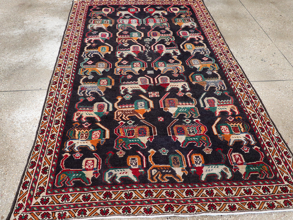 Vinatge Persian Shiraz Pictorial Accent Rug, No.32090 - Gss