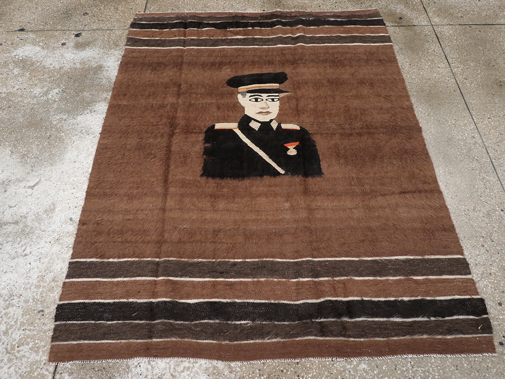 Vintage Turkish Mohair Pictorial Accent Rug, No.32105 - Gss