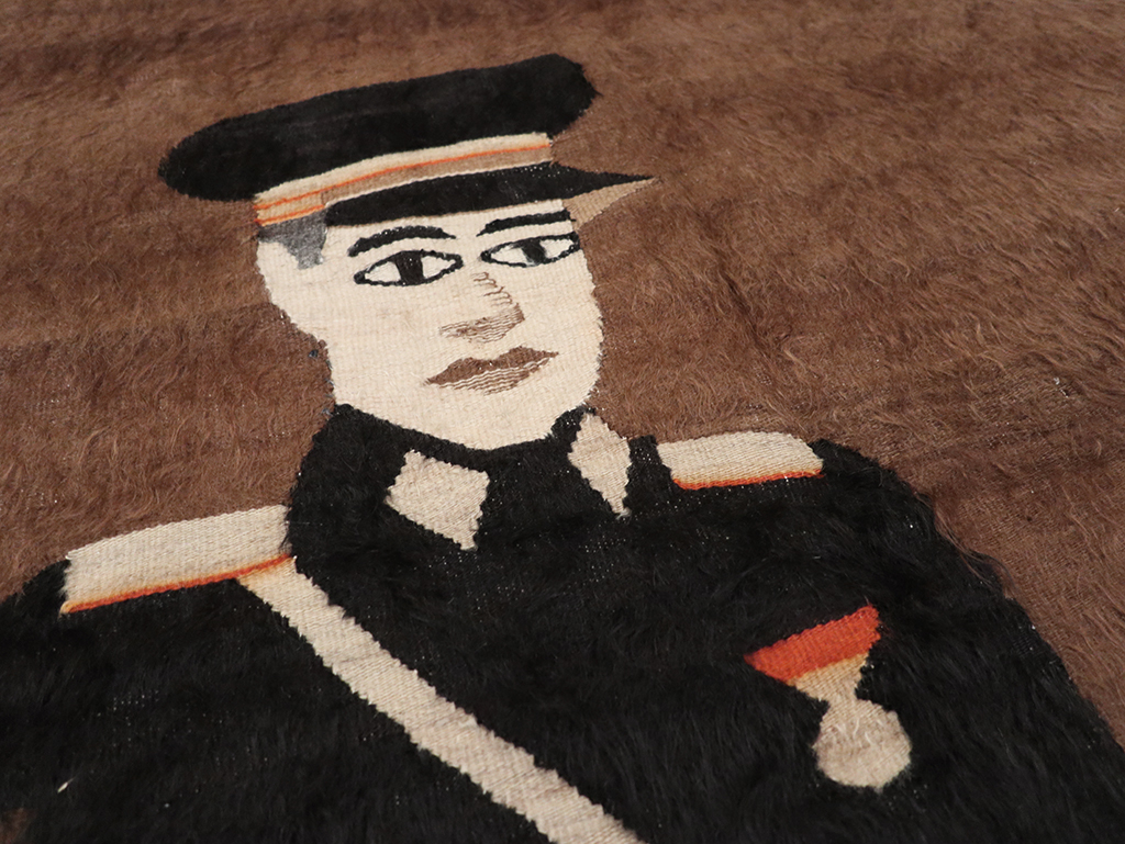 Vintage Turkish Mohair Pictorial Accent Rug, No.32105 - Gss