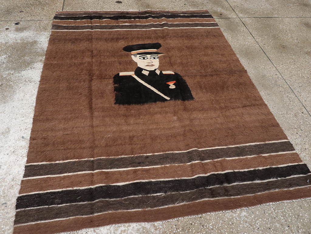 Vintage Turkish Mohair Pictorial Accent Rug, No.32105 - Gss