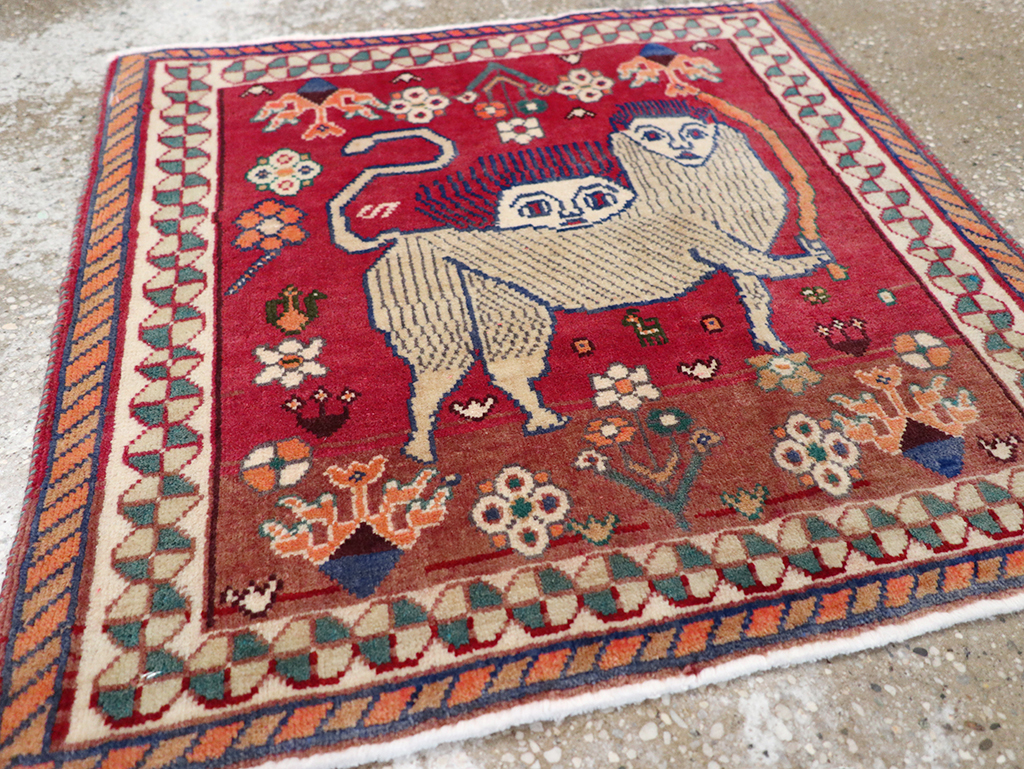 Vintage Persian Shiraz Pictorial Throw Rug, No.32107 - Gss