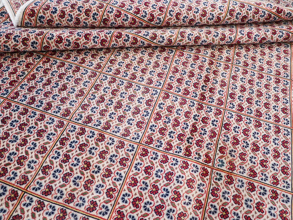 Vintage Persian Kashan Room Size Carpet, No.32118 - Gss