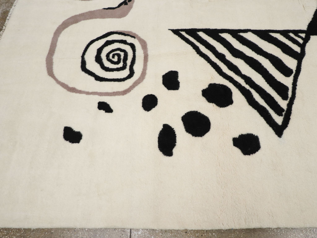Modern Turkish Art Deco Carpet in the style of Alexander Calder, No.32138 - Gss