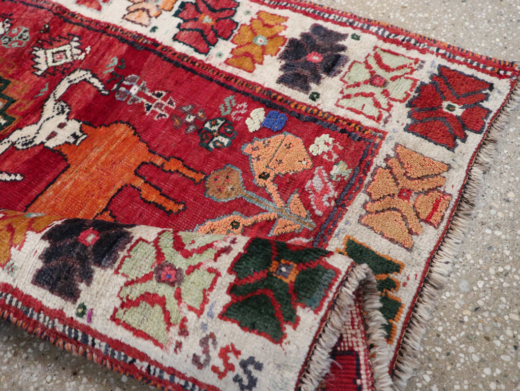 Vintage Persian Tabriz Pictorial Rug, No.32146 - Gss