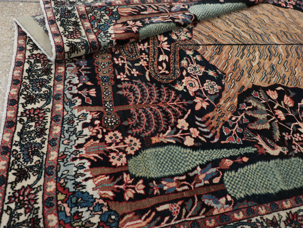 Antique Persian Sarouk Fereghan Pictorial Accent rug, No.32173 - Gss