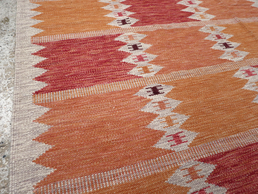 Swedish Inspired Contemporary Turkish Flatweave Accent Rug, No.32201 - Gss