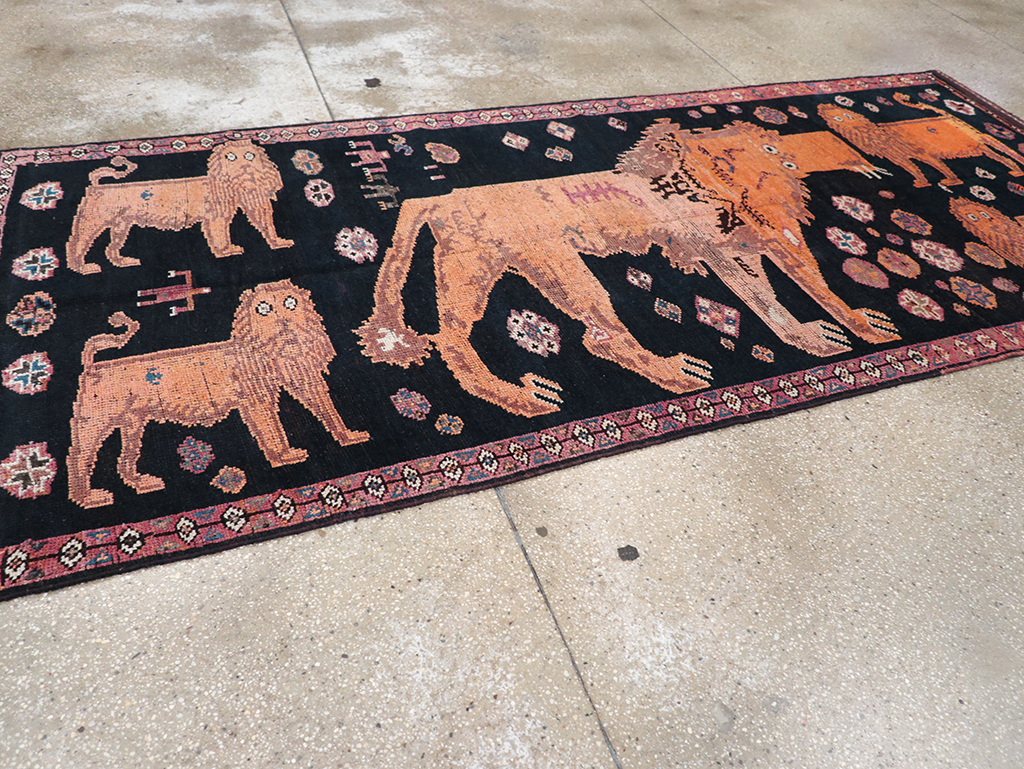 Vintage Turkish Anatolian Pictorial Gallery Rug, No.32214 - Gss