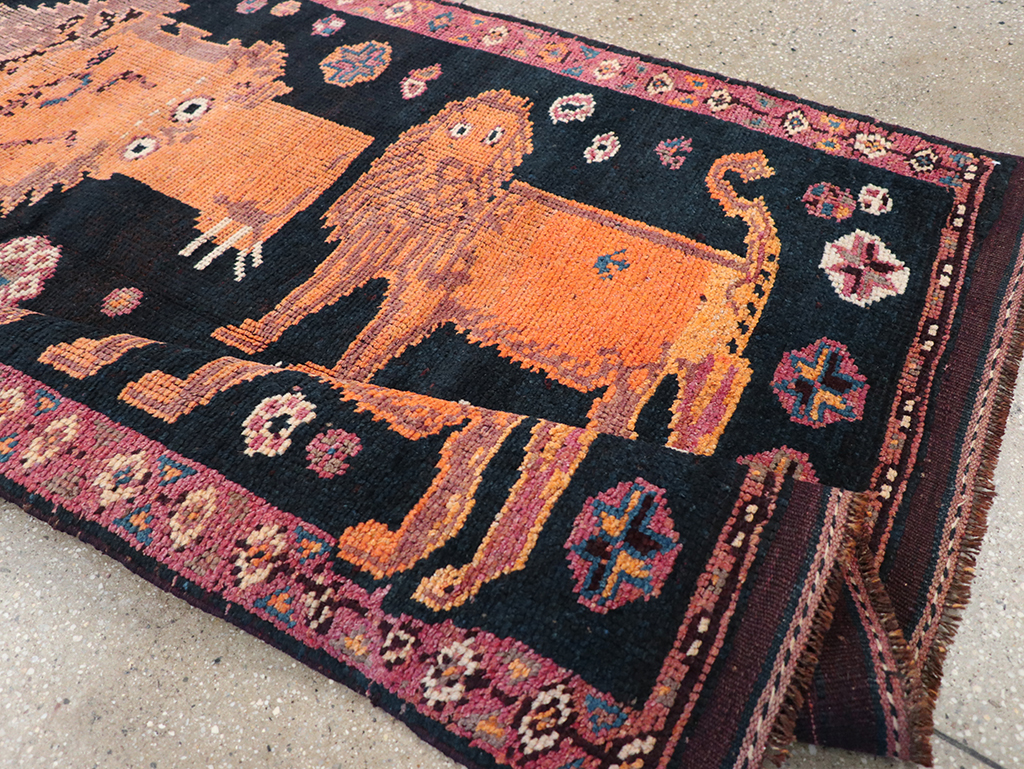 Vintage Turkish Anatolian Pictorial Gallery Rug, No.32214 - Gss