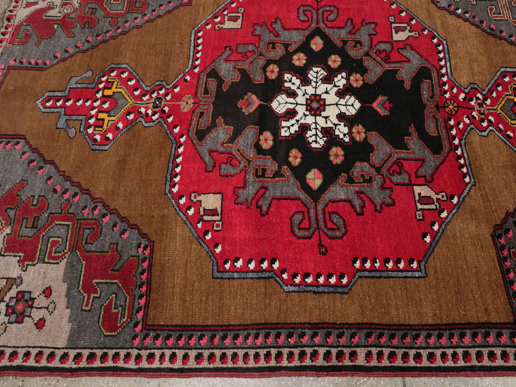 Vintage Turkish Anatolian Room Size Carpet, No.32224 - Gss