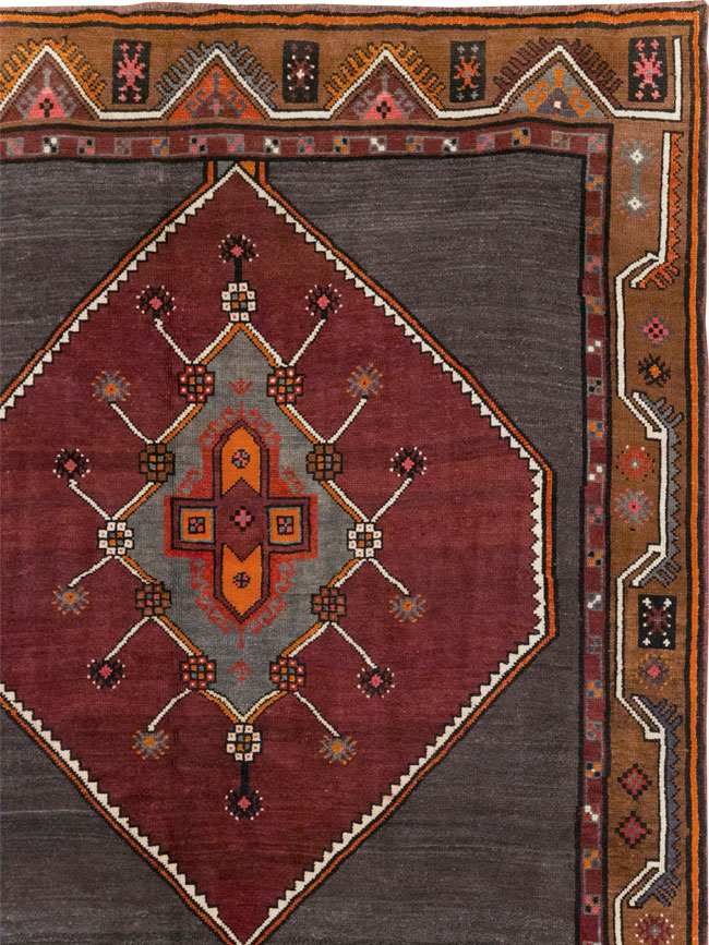 Vintage Turkish Anatolian Tribal Room Size Carpet, No.32225 - Gss