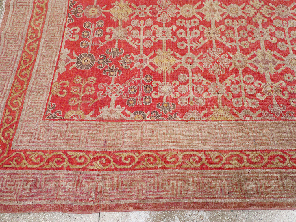 Antique East Turkestan Khotan Gallery Carpet, No.32227 - Gss