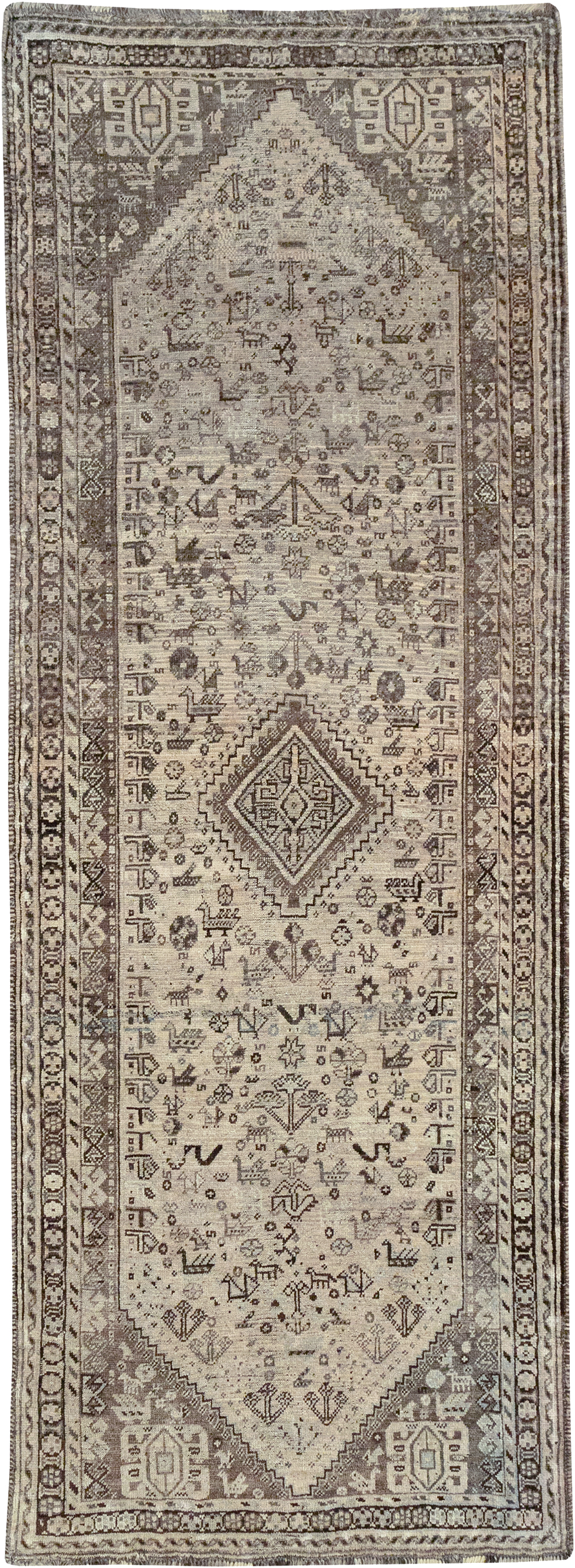 Vintage Persian Shiraz Gallery Rug, No.32231 - Gss
