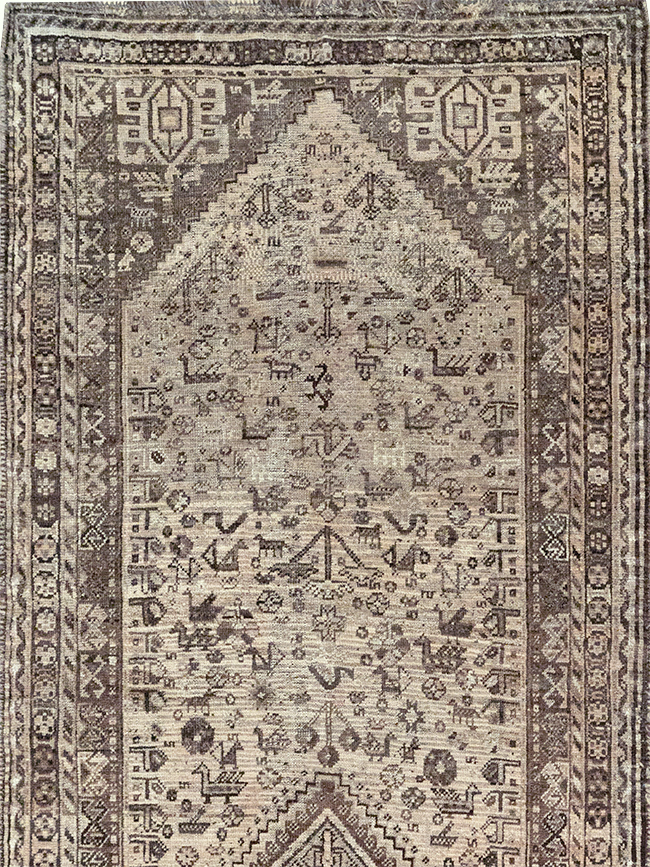 Vintage Persian Shiraz Gallery Rug, No.32231 - Gss